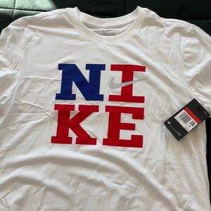 Men’s Nike TShirt